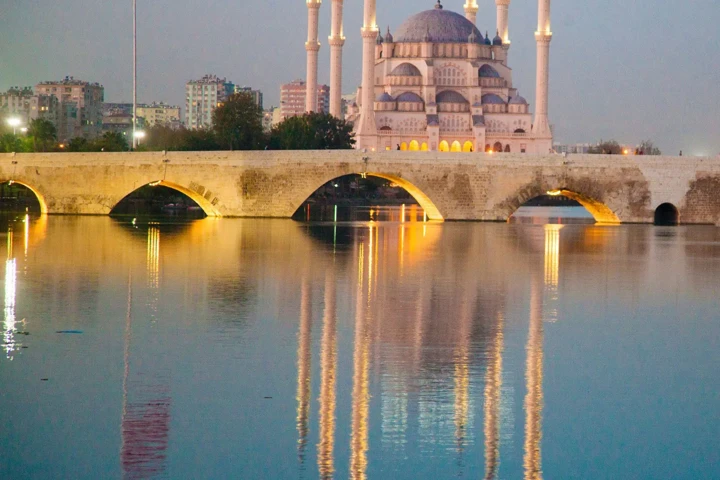 4. Adana Taşköprü