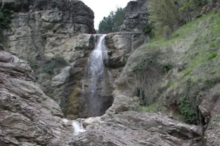 4. Çukurhan Köyü Şelalesi