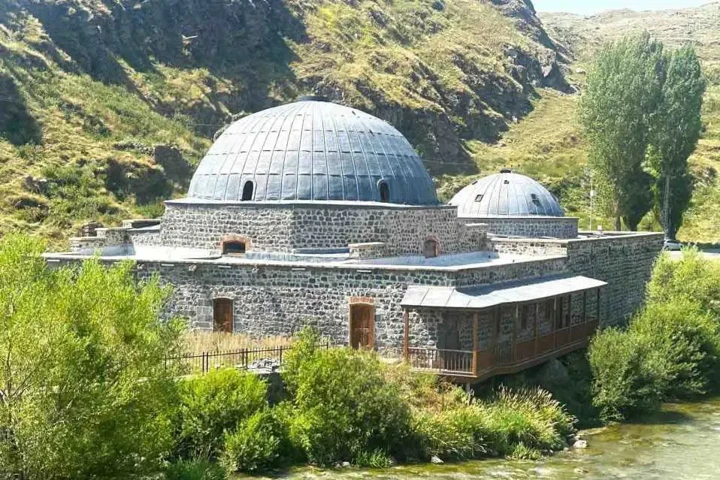 19. Cuma Hamamı