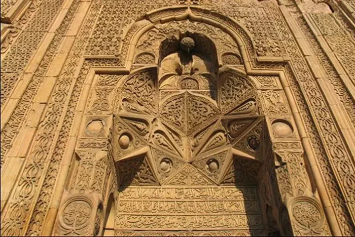 1. Divriği Ulu Camii ve Darüşşifası