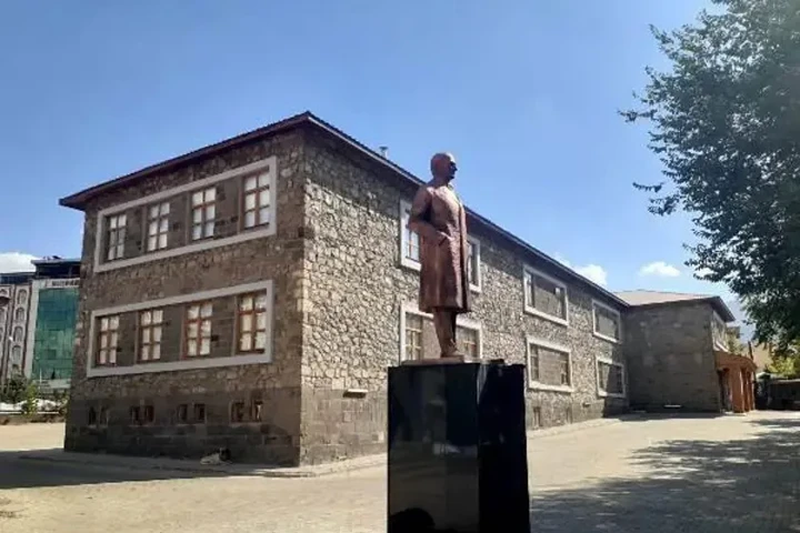 6. Muş Müzesi