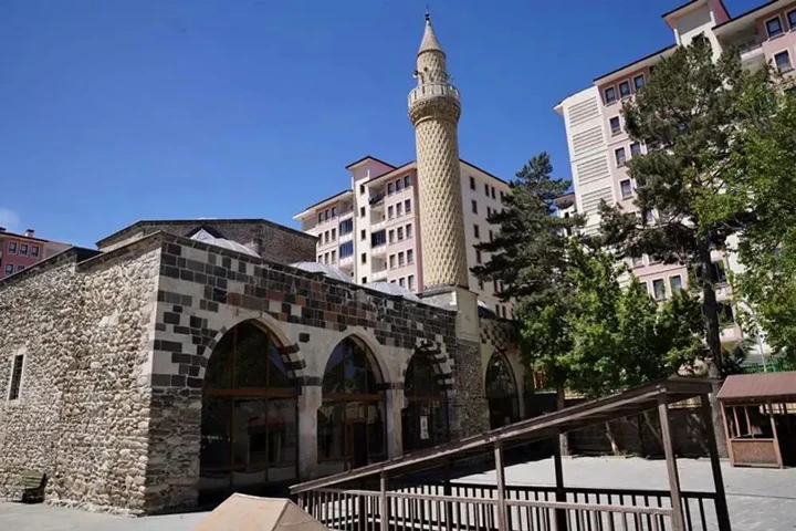 14. Muş Ulu Camii