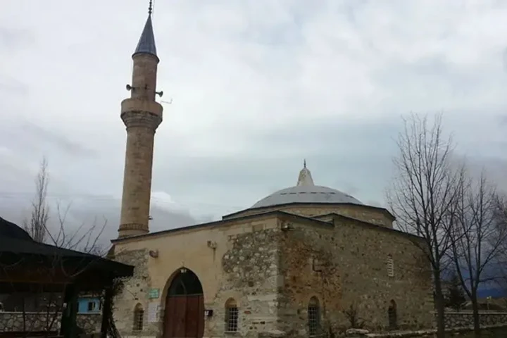 5. Saray Camii