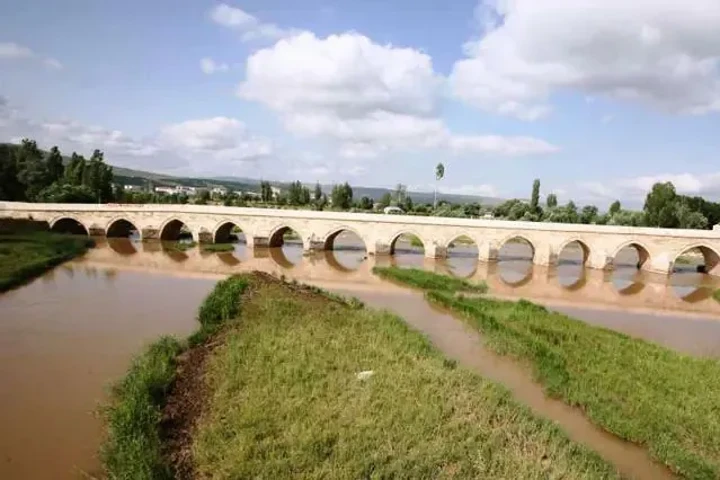 6. Sivas Eğri Köprü