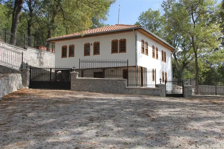 Yaşar Doğu Evi Müzesi