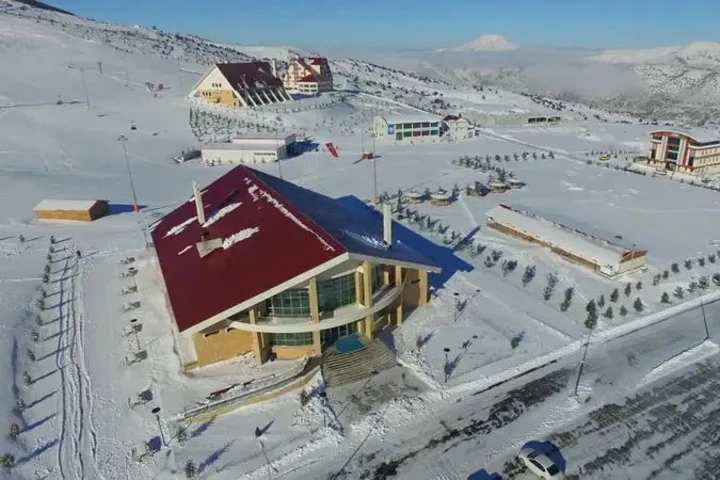 8. Yıldız Dağı Kayak Merkezi